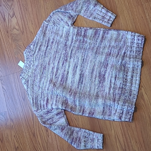 **NWT**Pink Marbled Sweater - Picture 5 of 7